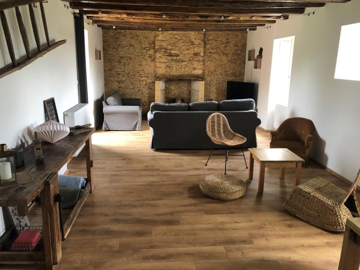 Chez Renou Et Prosperou Maison Typique Du Sarladait Saint-Genies Exterior foto