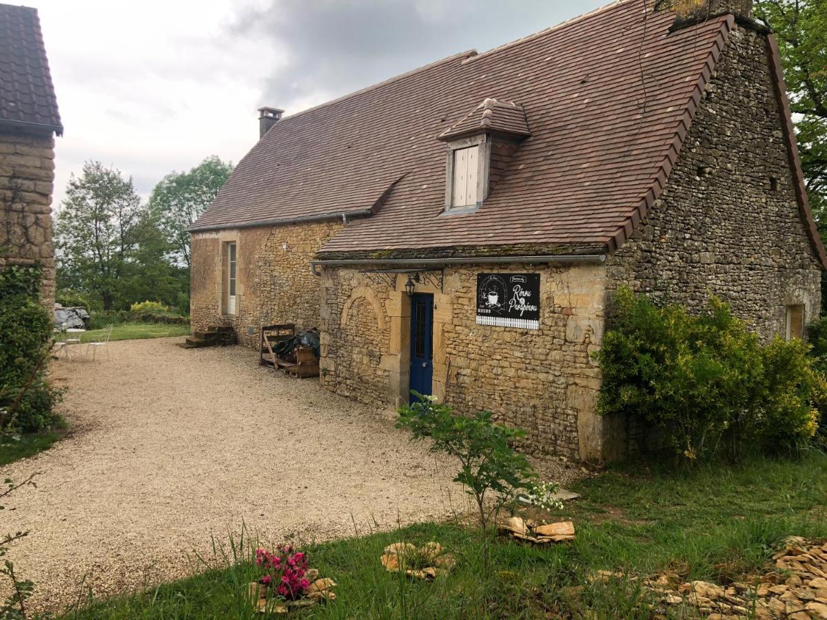 Chez Renou Et Prosperou Maison Typique Du Sarladait Saint-Genies Exterior foto