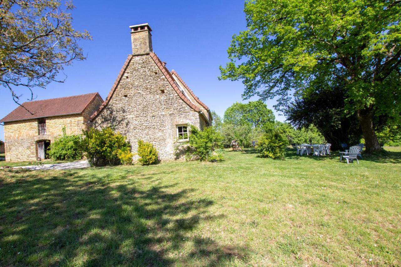 Chez Renou Et Prosperou Maison Typique Du Sarladait Saint-Genies Exterior foto